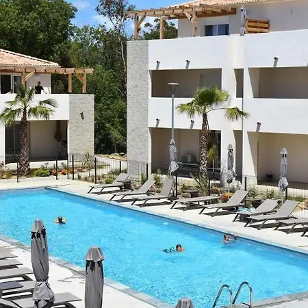 Bravone 61- T2- Pieds Dans L'eau-piscine Chauffée Dans Résidence- Clim